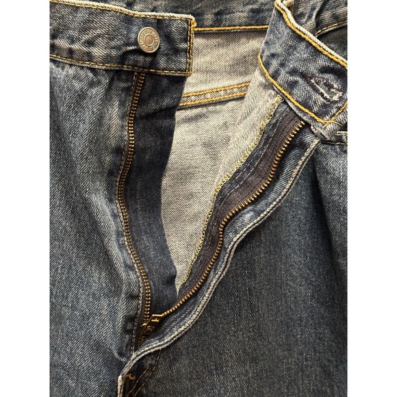 Men's Levis, 550, 42W x 29L - Picture 8 of 9